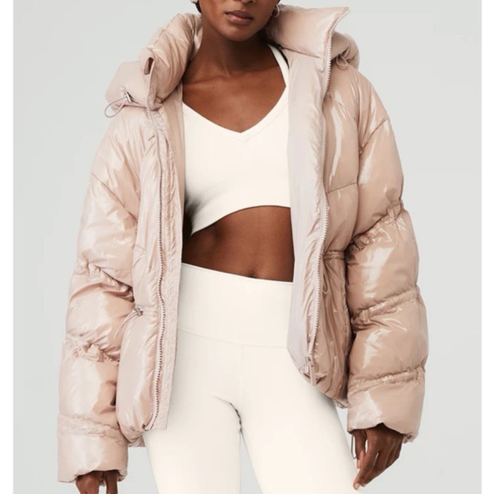 ALO Yoga Women's Tan Puffer Jacket